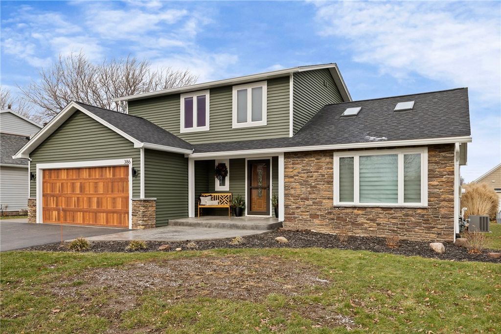 386 Crosby Lane, Greece, NY 14612