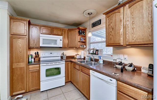 1080 Meadowbrook Drive, Troy, MO 63379