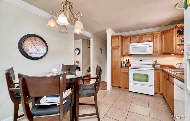 1080 Meadowbrook Drive, Troy, MO 63379