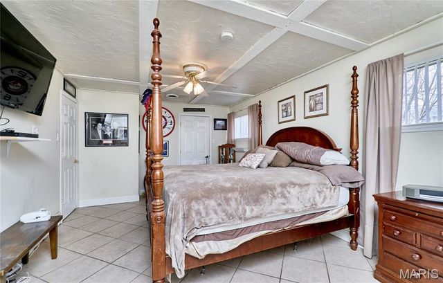 1080 Meadowbrook Drive, Troy, MO 63379