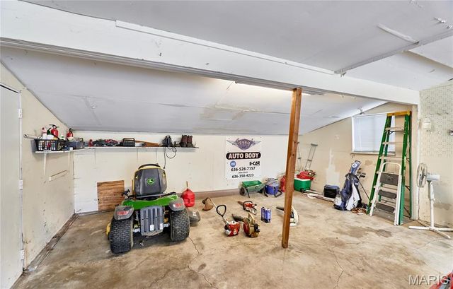 1080 Meadowbrook Drive, Troy, MO 63379