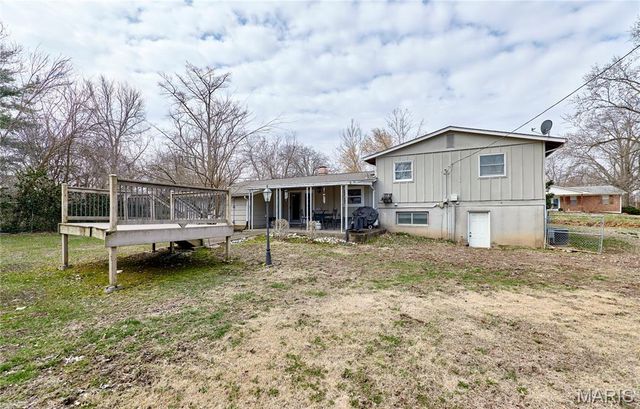 1080 Meadowbrook Drive, Troy, MO 63379