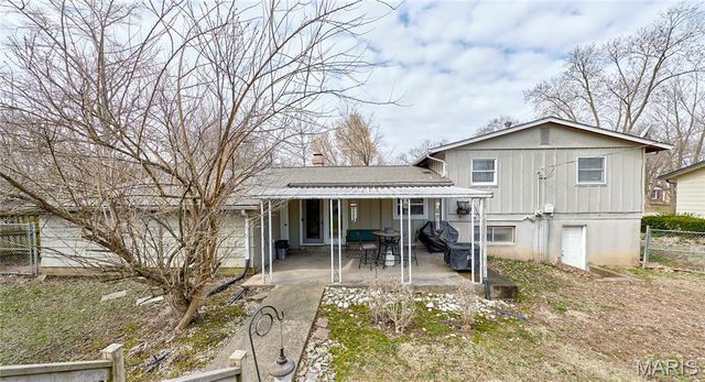 1080 Meadowbrook Drive, Troy, MO 63379