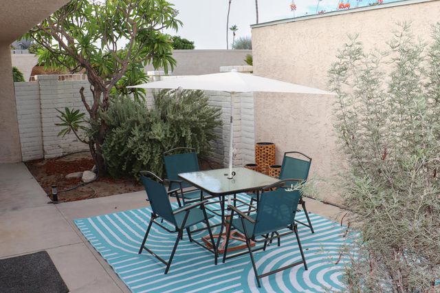 80100 Palm Circle Drive, La Quinta, CA 92253