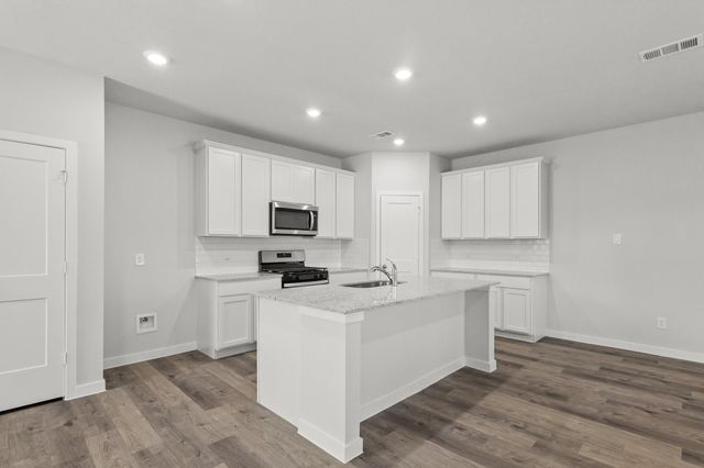226 Brazen Forest Trail, Magnolia, TX 77354