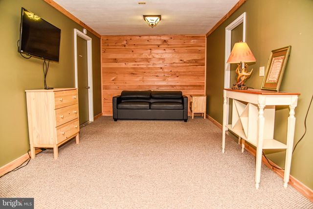 194 THORNBERRY LANE, Blakeslee, PA 18610