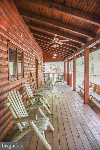 194 THORNBERRY LANE, Blakeslee, PA 18610