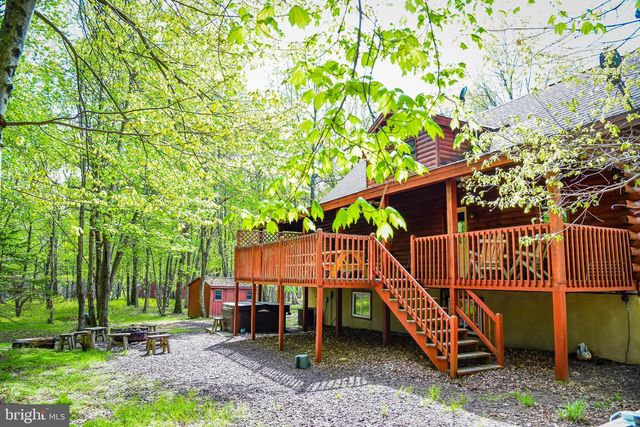 194 THORNBERRY LANE, Blakeslee, PA 18610