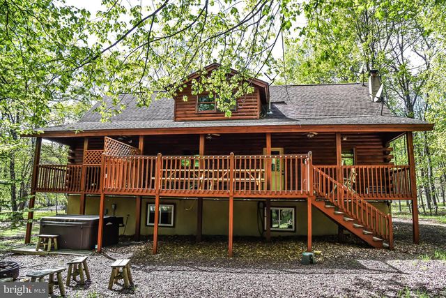 194 THORNBERRY LANE, Blakeslee, PA 18610