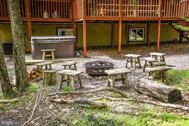 194 THORNBERRY LANE, Blakeslee, PA 18610