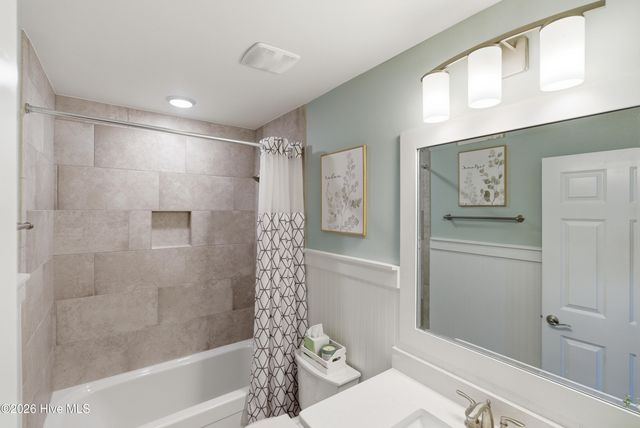 3389 Island Lakes Drive, Southport, NC 28461