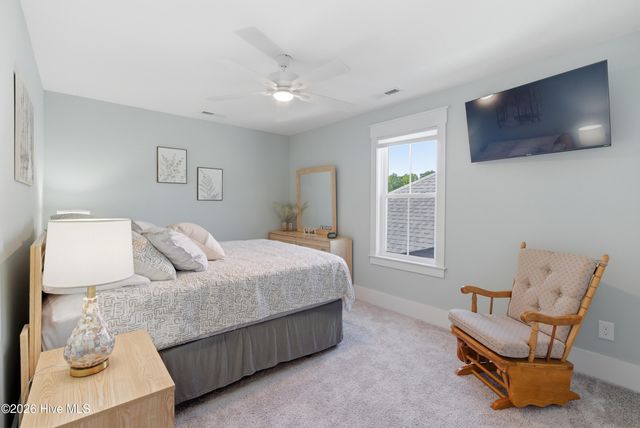 3389 Island Lakes Drive, Southport, NC 28461