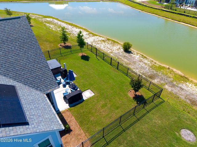 3389 Island Lakes Drive, Southport, NC 28461