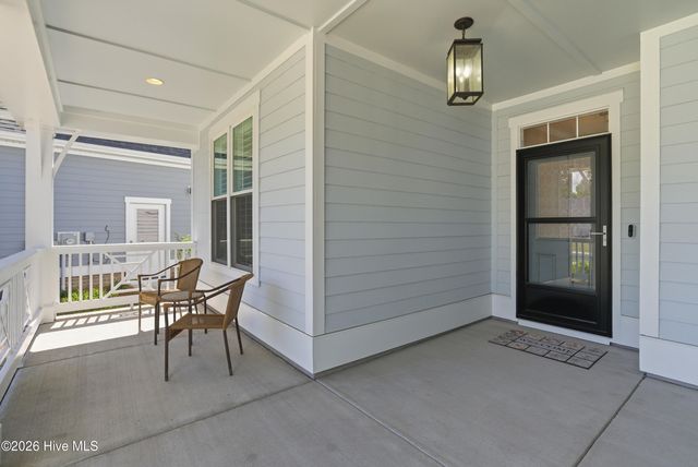 3389 Island Lakes Drive, Southport, NC 28461