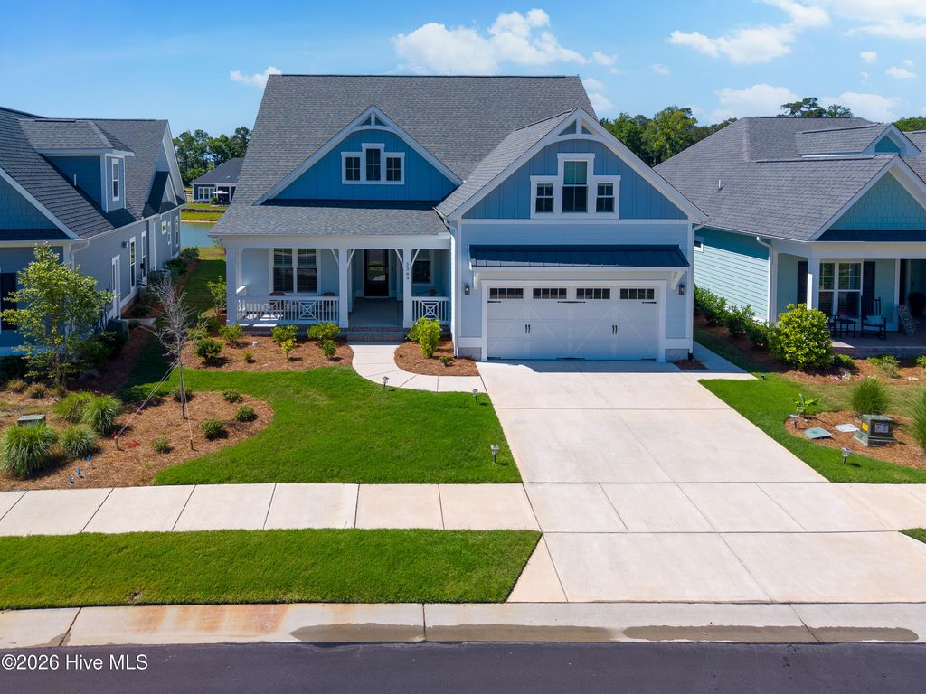 3389 Island Lakes Drive, Southport, NC 28461