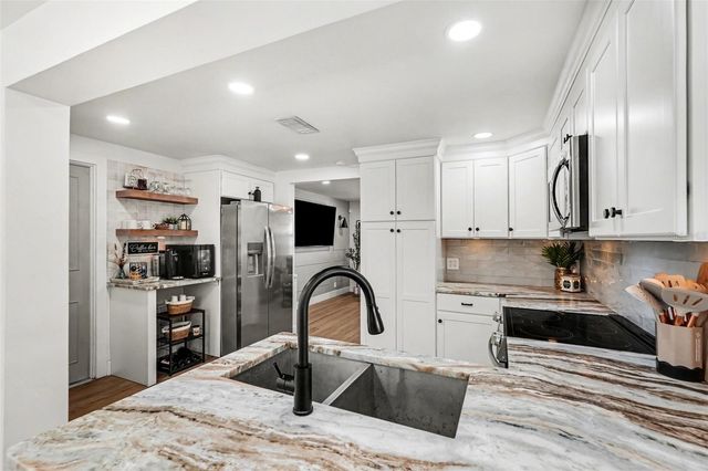 1812 W CRAWFORD STREET, Tampa, FL 33604