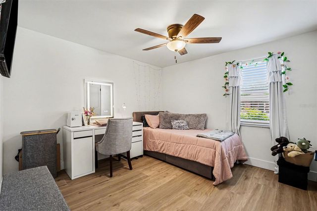 1812 W CRAWFORD STREET, Tampa, FL 33604