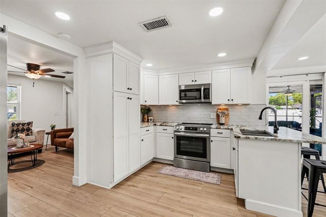 1812 W CRAWFORD STREET, Tampa, FL 33604