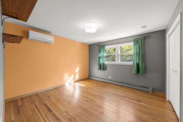 18000 Armitage Court, Homewood, IL 60430