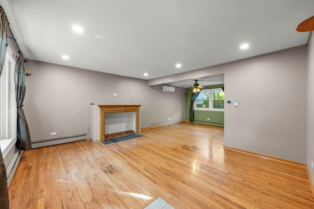 18000 Armitage Court, Homewood, IL 60430