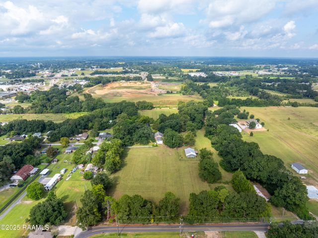 200 W Musique Road, Carencro, LA 70520