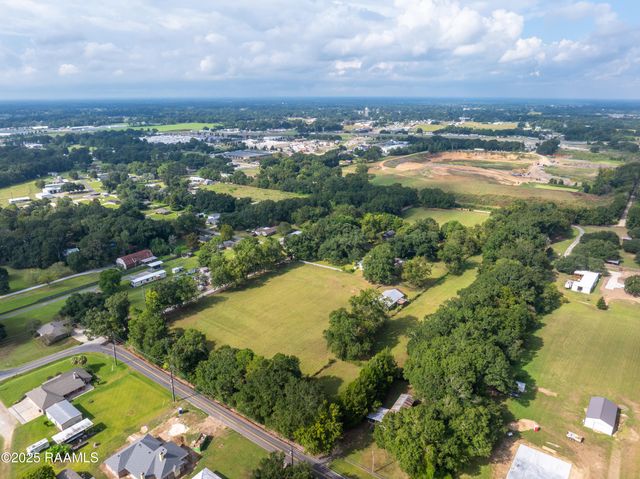 200 W Musique Road, Carencro, LA 70520