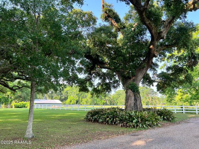 200 W Musique Road, Carencro, LA 70520