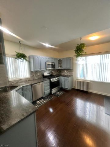 401 Woodland Ave, Roselle Park Boro, NJ 07204