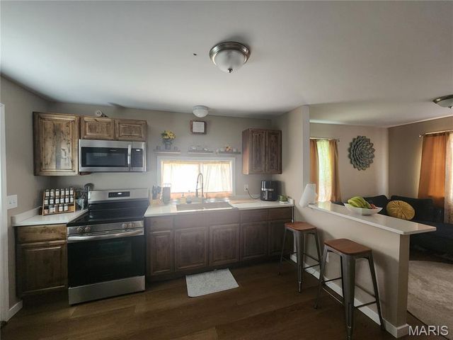 1261 State Street, Alton, IL 62002