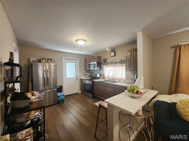 1261 State Street, Alton, IL 62002