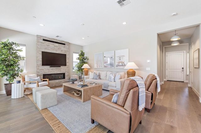 1814 Links Drive, Seaside, CA 93955