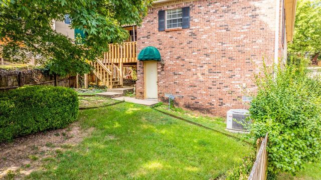 1323 Gleneagles Lane, Little Rock, AR 72211