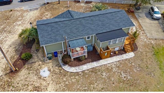 907 Horne Ave., North Myrtle Beach, SC 29582