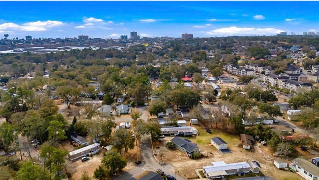 907 Horne Ave., North Myrtle Beach, SC 29582