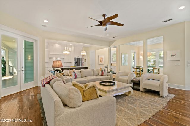 3710 ROYAL PALM Key, Jacksonville Beach, FL 32250