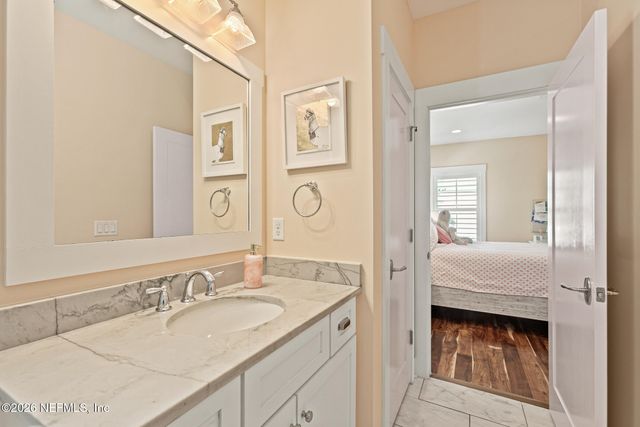 3710 ROYAL PALM Key, Jacksonville Beach, FL 32250