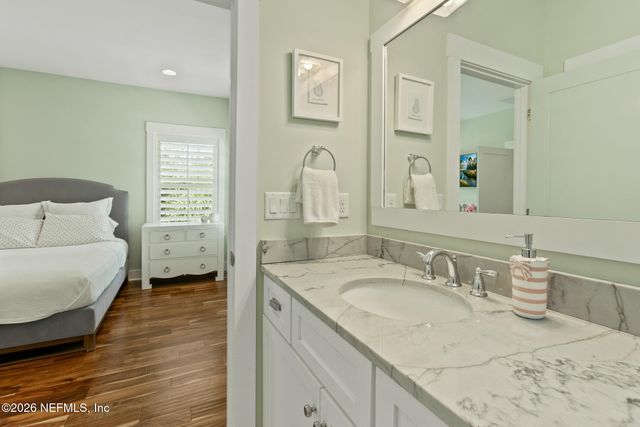 3710 ROYAL PALM Key, Jacksonville Beach, FL 32250