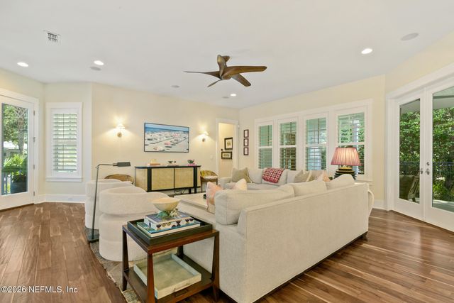 3710 ROYAL PALM Key, Jacksonville Beach, FL 32250