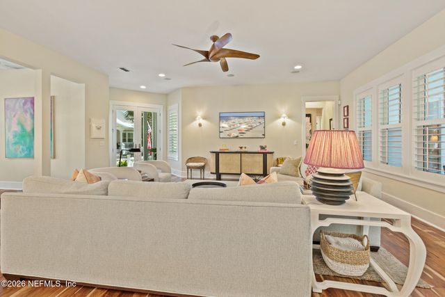 3710 ROYAL PALM Key, Jacksonville Beach, FL 32250