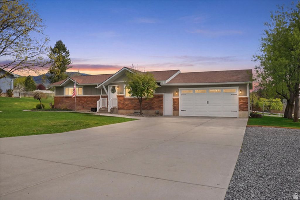 Image 1 of property listing at 220 E 300 N, Hyde Park, UT 84318