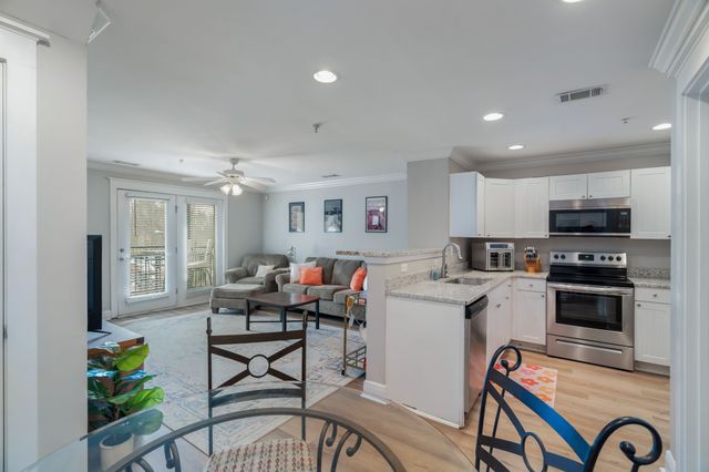 1105 Tree Top Way Apt 1723, Knoxville, TN 37920