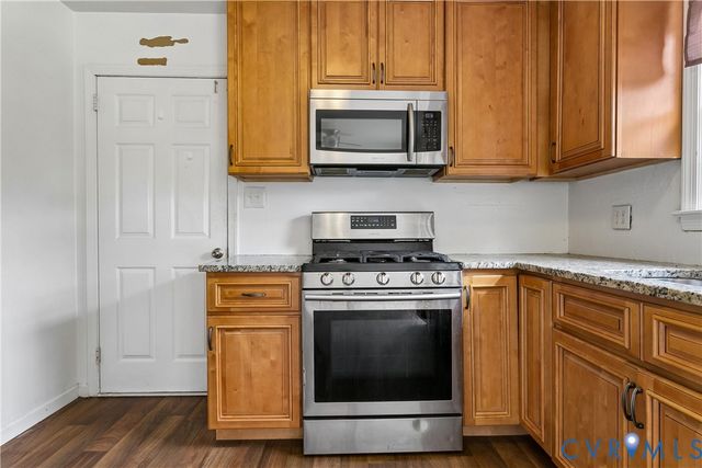 226 Menchville Rd, Newport News, VA 23602