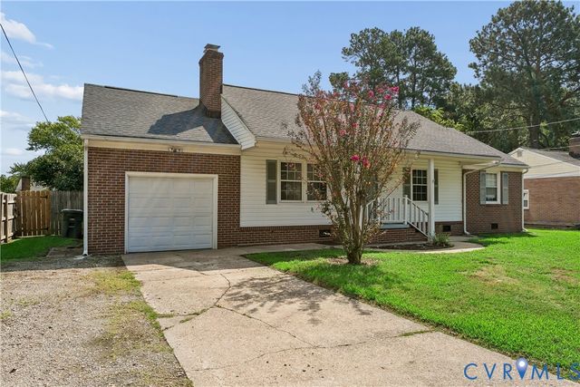 226 Menchville Rd, Newport News, VA 23602