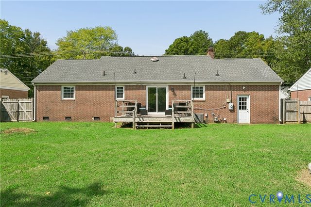 226 Menchville Rd, Newport News, VA 23602