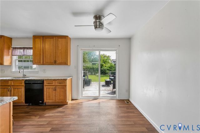 226 Menchville Rd, Newport News, VA 23602