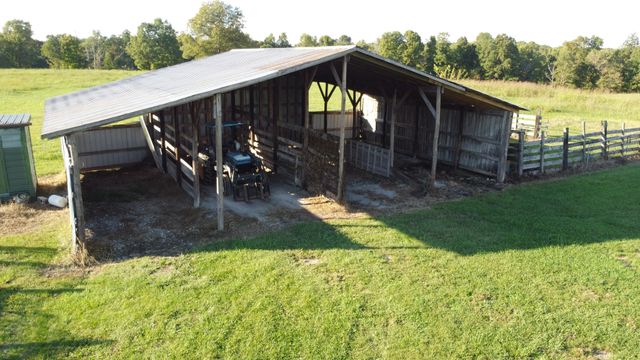 12343 Griffith Rd, Pikeville, TN 37367