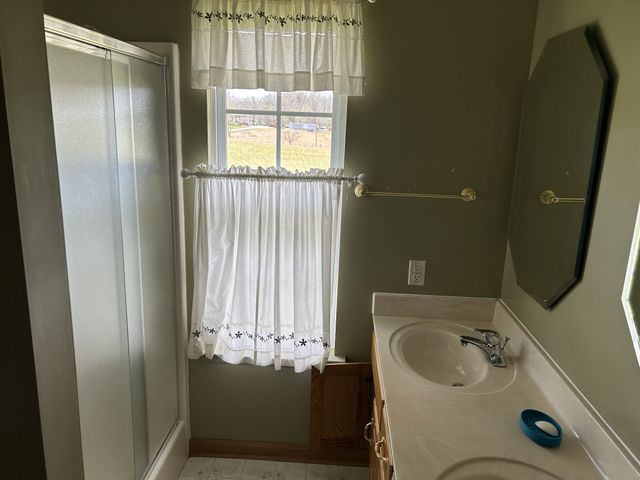 12343 Griffith Rd, Pikeville, TN 37367