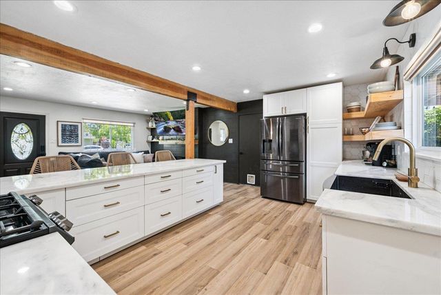 3428 Colvin Dr, Loomis, CA 95650