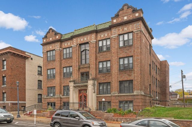 1820 1st Avenue S 201, Minneapolis, MN 55403