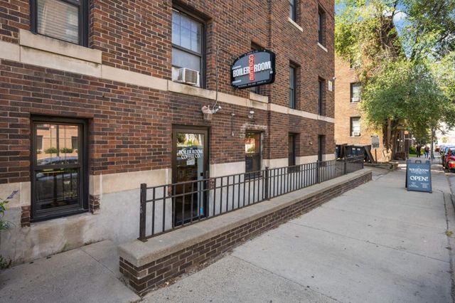 1820 1st Avenue S 201, Minneapolis, MN 55403